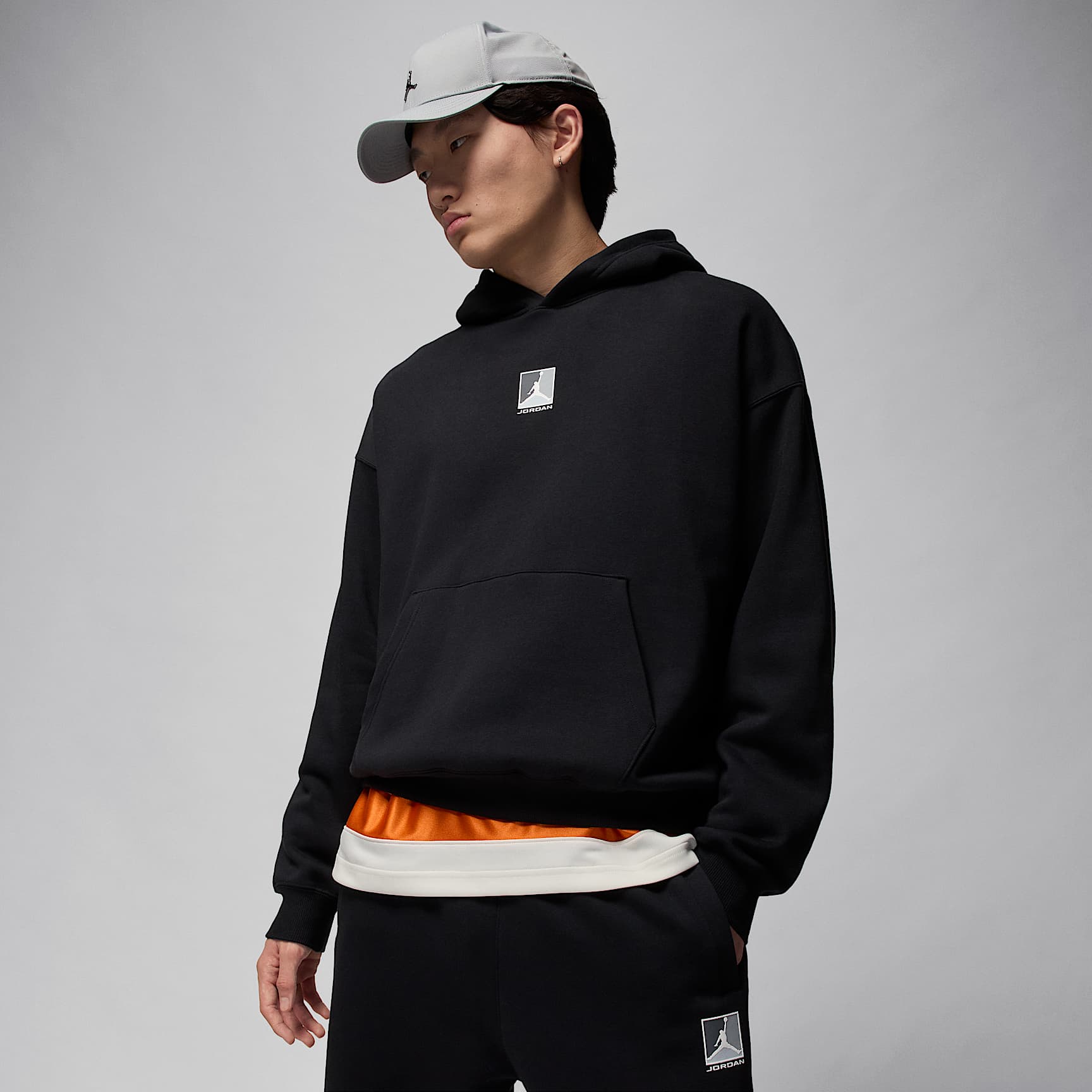 Jordan Brooklyn Fleece Men's Graphic Pullover Hoodie. Nike RO